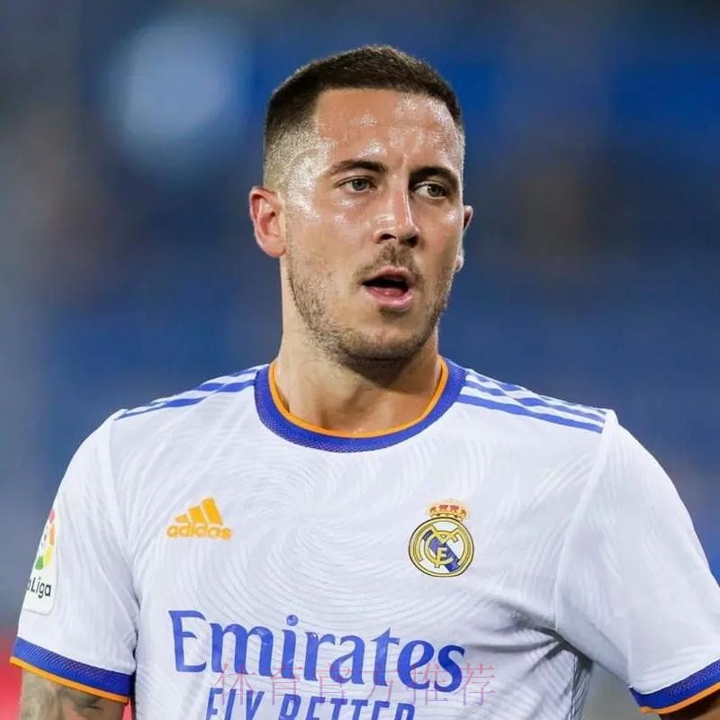 记者:离开皇马大门为阿扎尔敞开 但目前没任何报价 记者:离开皇马大门为阿扎尔敞开 但目前没任何报价