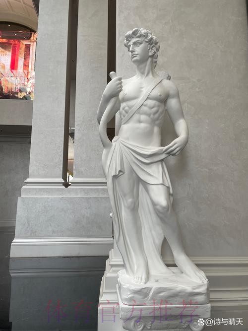 归队后贝尔齐祖0沟通! 克劳奇:皇马该给他树雕像 归队后贝尔齐祖0沟通! 克劳奇:皇马该给他树雕像